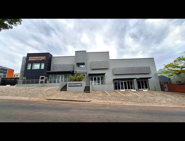1,000M² OFFICE FOR SALE IN NELSPRUIT EXT 1